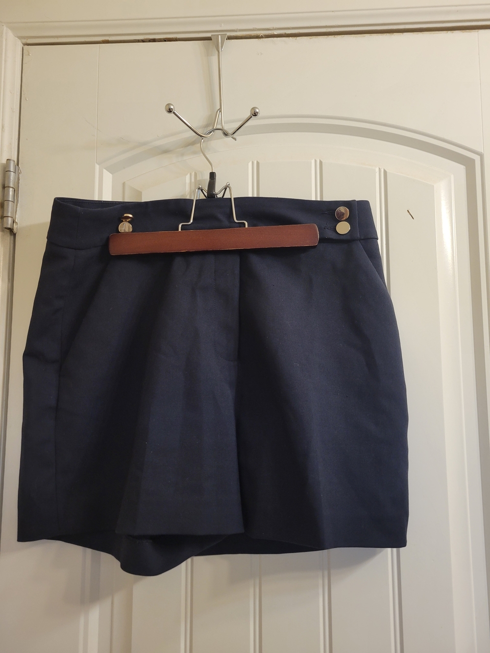 2/$20 H&M Navy Short with Button Accents